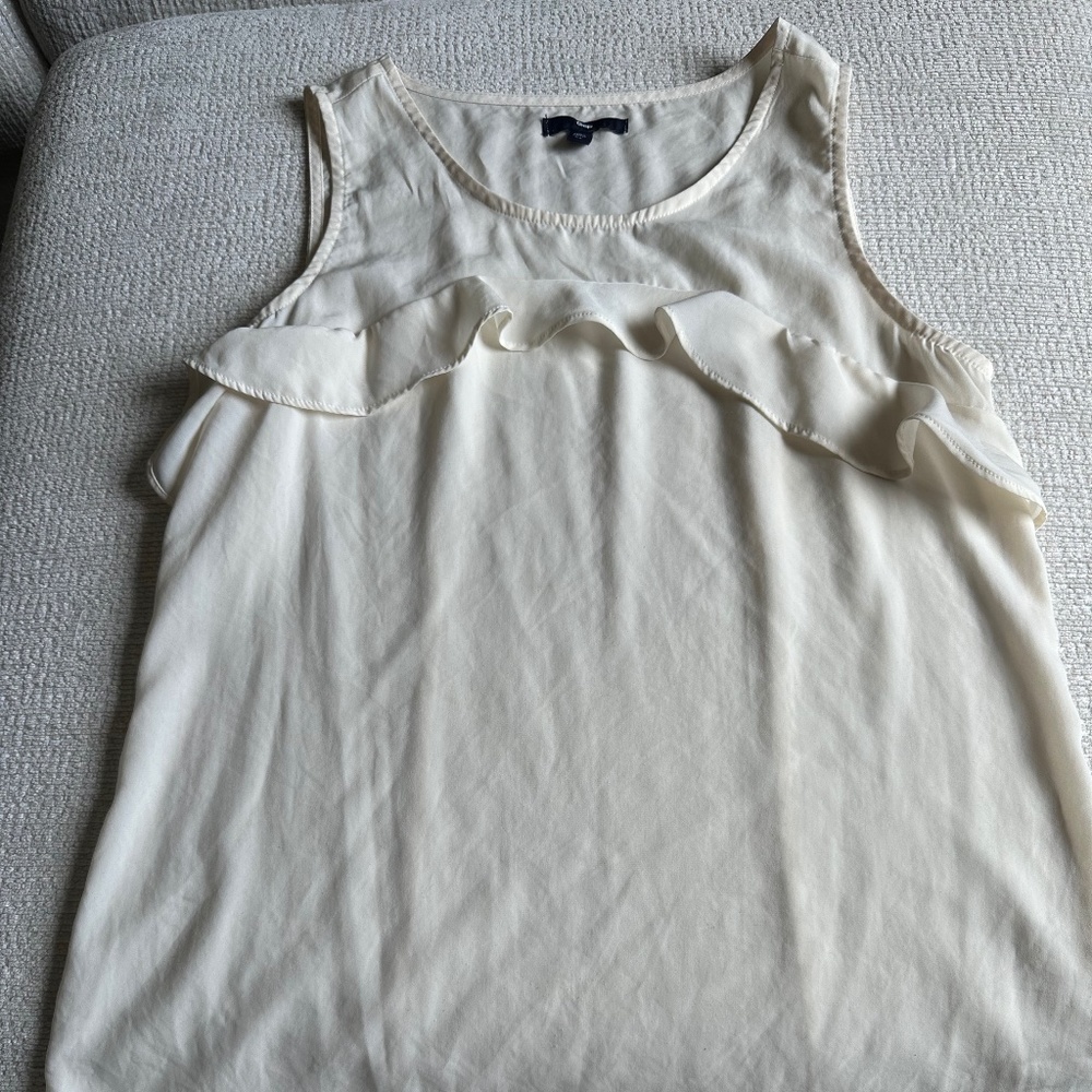 Gap Cream Sleeveless Ruffle Detail Tank - size XS